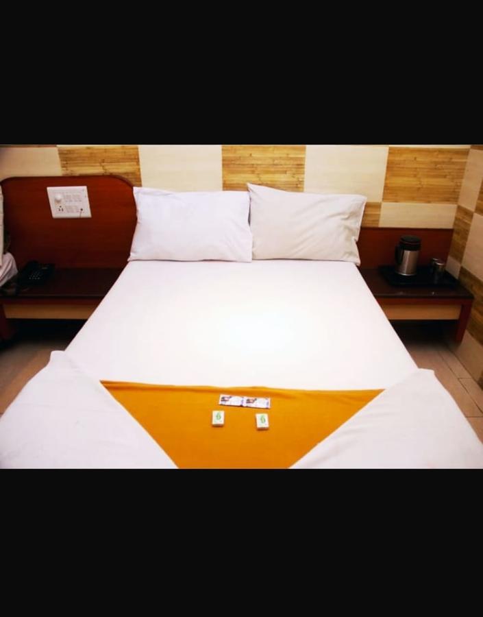 Hotel Apple Sai Residency Shirdi Exteriör bild