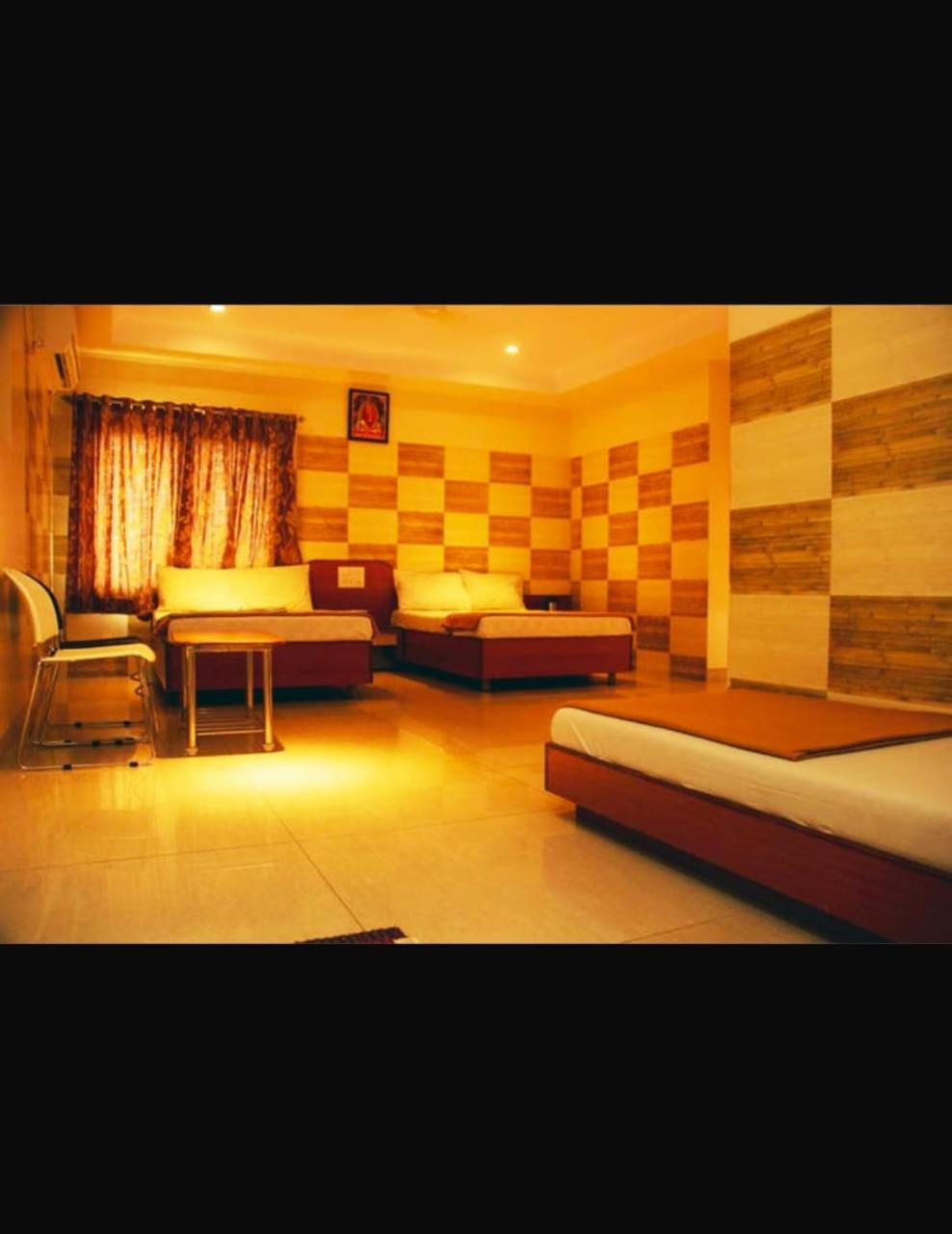 Hotel Apple Sai Residency Shirdi Exteriör bild
