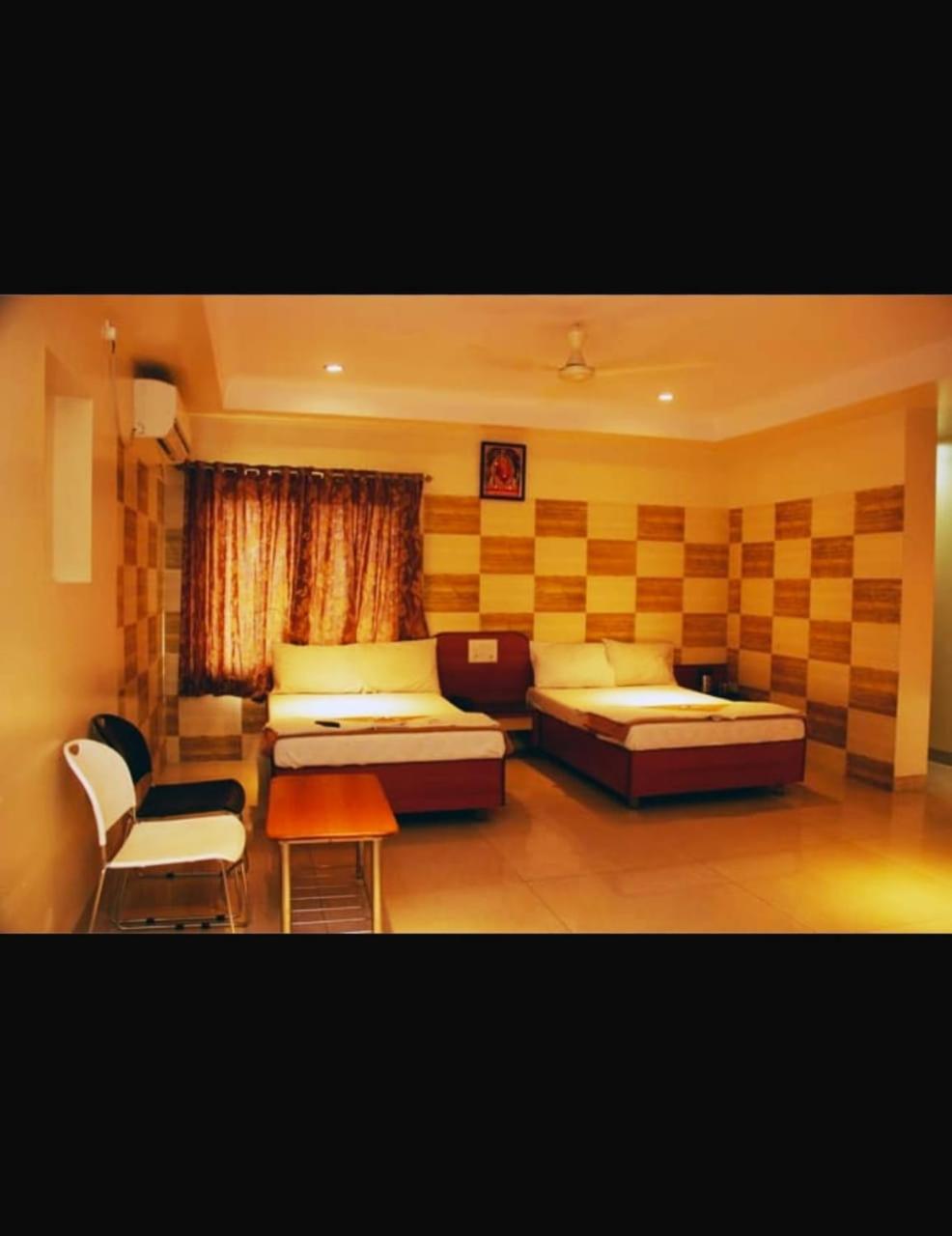 Hotel Apple Sai Residency Shirdi Exteriör bild
